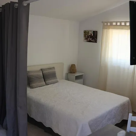 Les Bruns Apartment Saignon Exterior photo